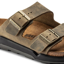 'Birkenstock' Men's Arizona Rugged Oiled Leather Sandal - Faded Khaki