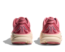'HOKA' Women's Bondi 9 - Lingonberry / Cranberry