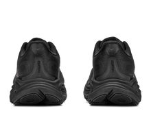 'HOKA' Women's Clifton 11 - Black / Black (Wide)
