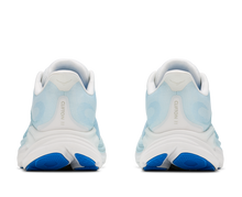 'HOKA' Women's Clifton 11 - Frost / Glimmering Blue
