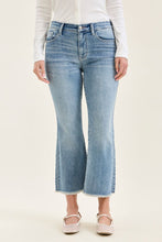 'Judy Blue Jeans' Women's MR Kick Flare w/ Frayed Hem - Light Wash