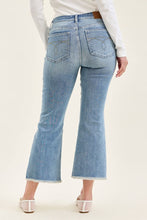 'Judy Blue Jeans' Women's MR Kick Flare w/ Frayed Hem - Light Wash