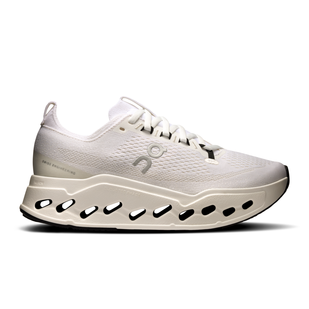 'On Running' Women's Cloudsurfer Max - White