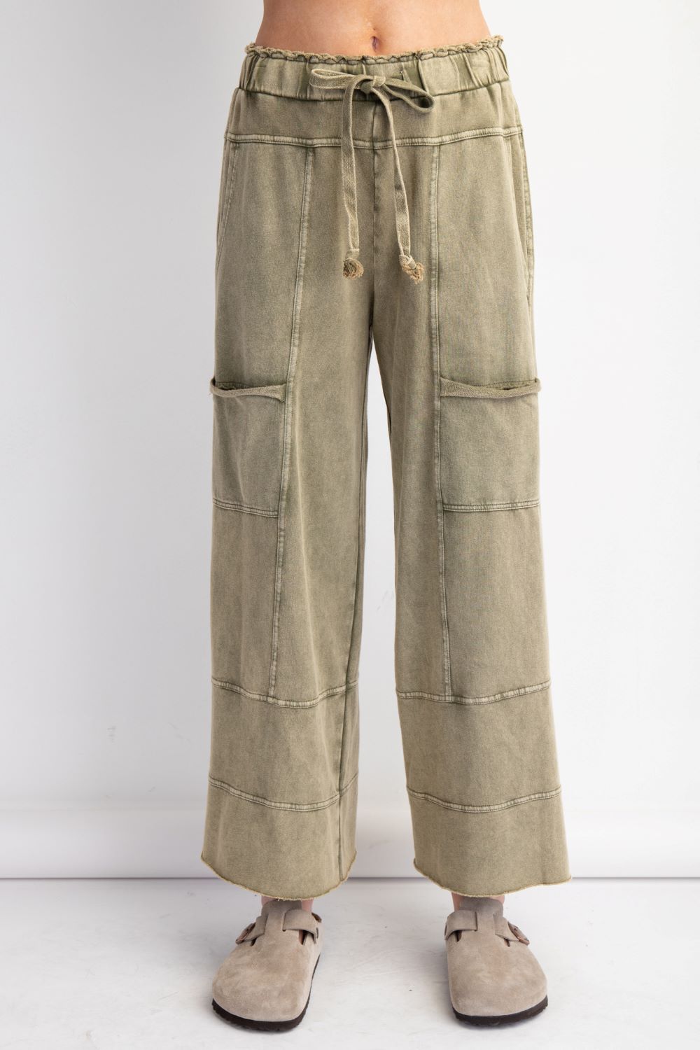 'Easel' Women's Mineral Wash Pants - Olive