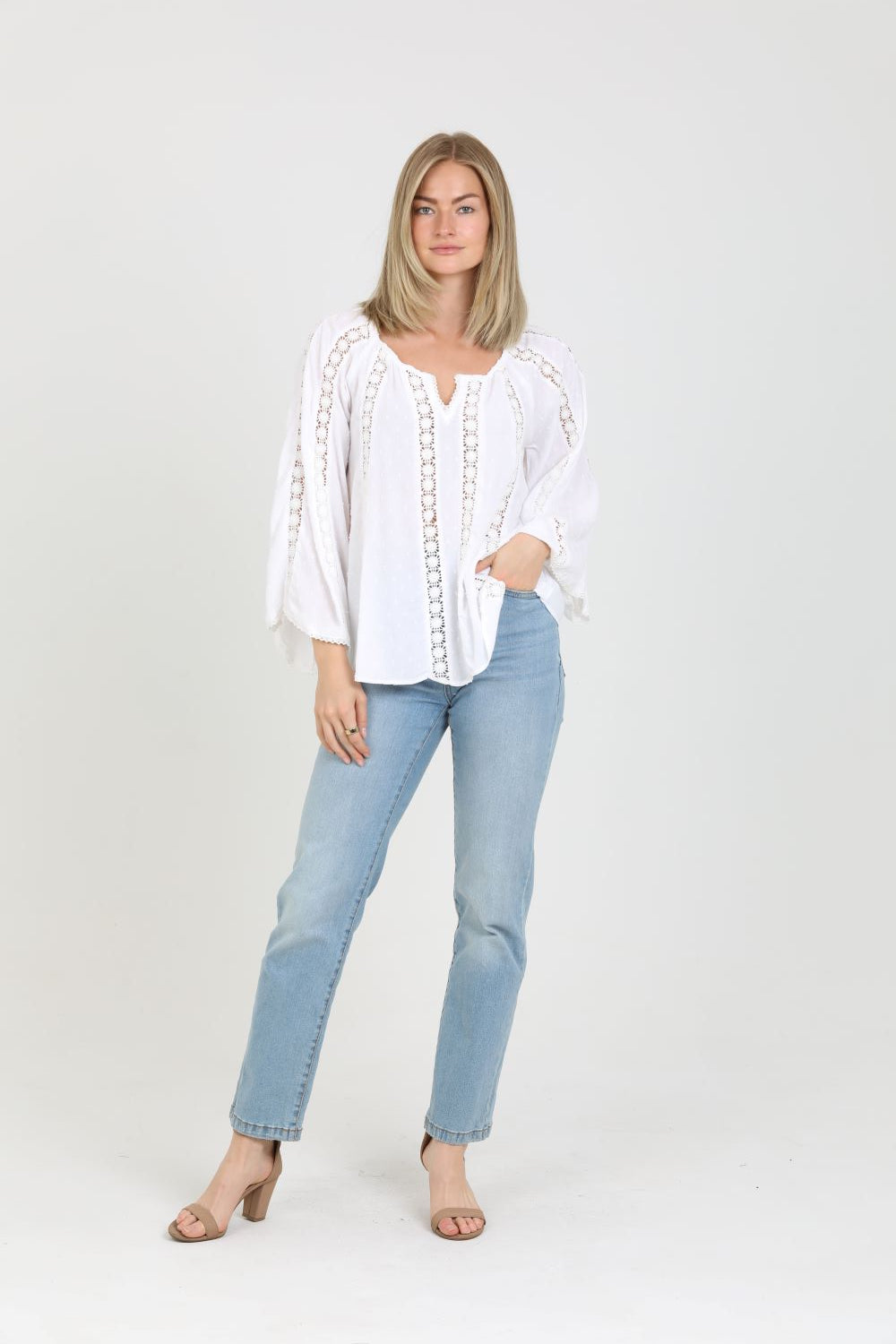 'Angie Clothes' Women's Long Sleeve V-Neck Blouse - White