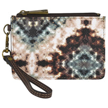'TRENDITIONS' Women's Catchfly Mini Card Wristlet - Tan