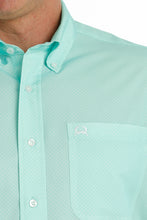 'Cinch' Men's ArenaFlex Solid Classic Fit Button Down - Mint