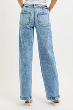 'Risen' Women's Slouchy Relaxed Fit Jeans - Medium Wash