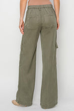 'Risen' Women's Wide Leg Cargo Pants - Olive