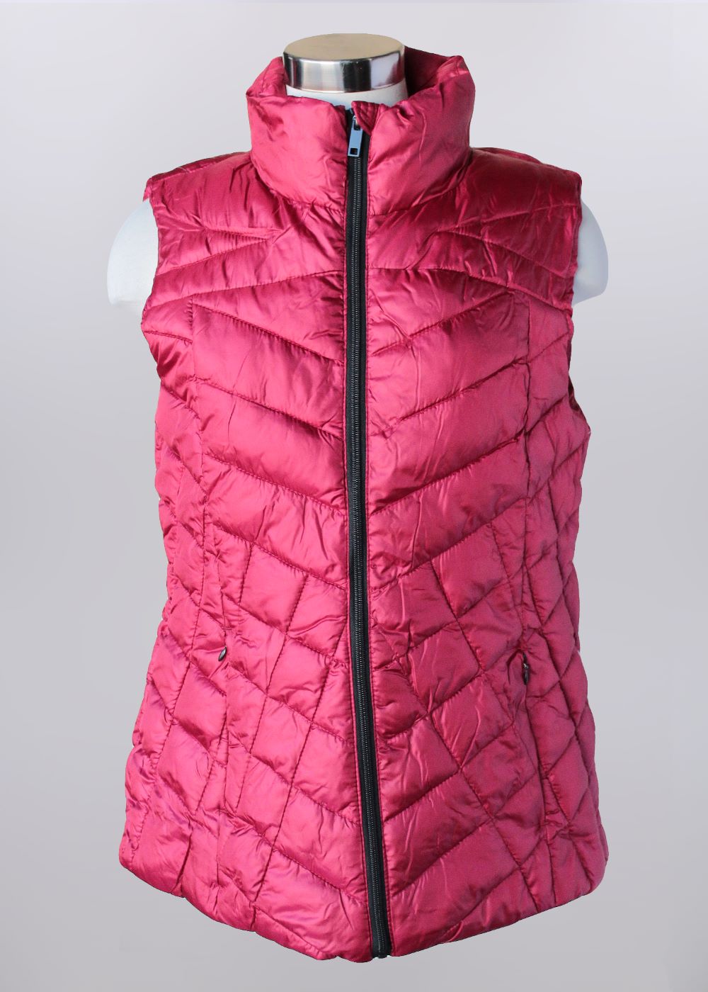 'Keren Hart' Women's Full Zip Chevron Quilted Nylon Vest - Ruby