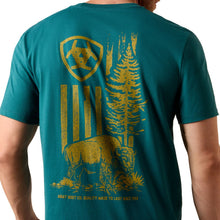 'ARIAT' Men's Bison Wander Flag Classic Fit T-Shirt - Mediterranean