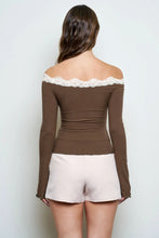 'Blu Pepper' Women's Trim Boat Neck Long Sleeve - Light Brown