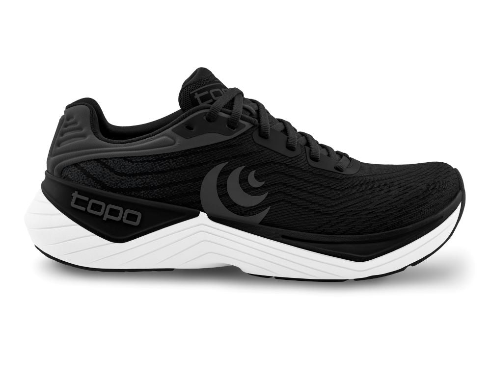 'Topo Athletic' Women's Ultrafly 5 - Black / White (Wide)