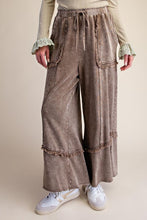 'Easel' Women's Wide Leg Pants - Olive Green