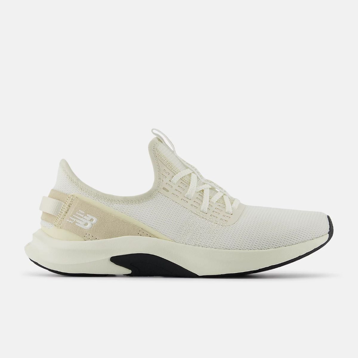 'New Balance' Women's DynaSoft Nergize Sport v2 - Sea Salt / Angora / Black