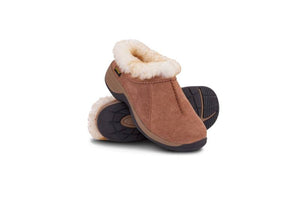 'Old Friend Footwear' Women's Snowbird II Clog Slipper - Chestnut